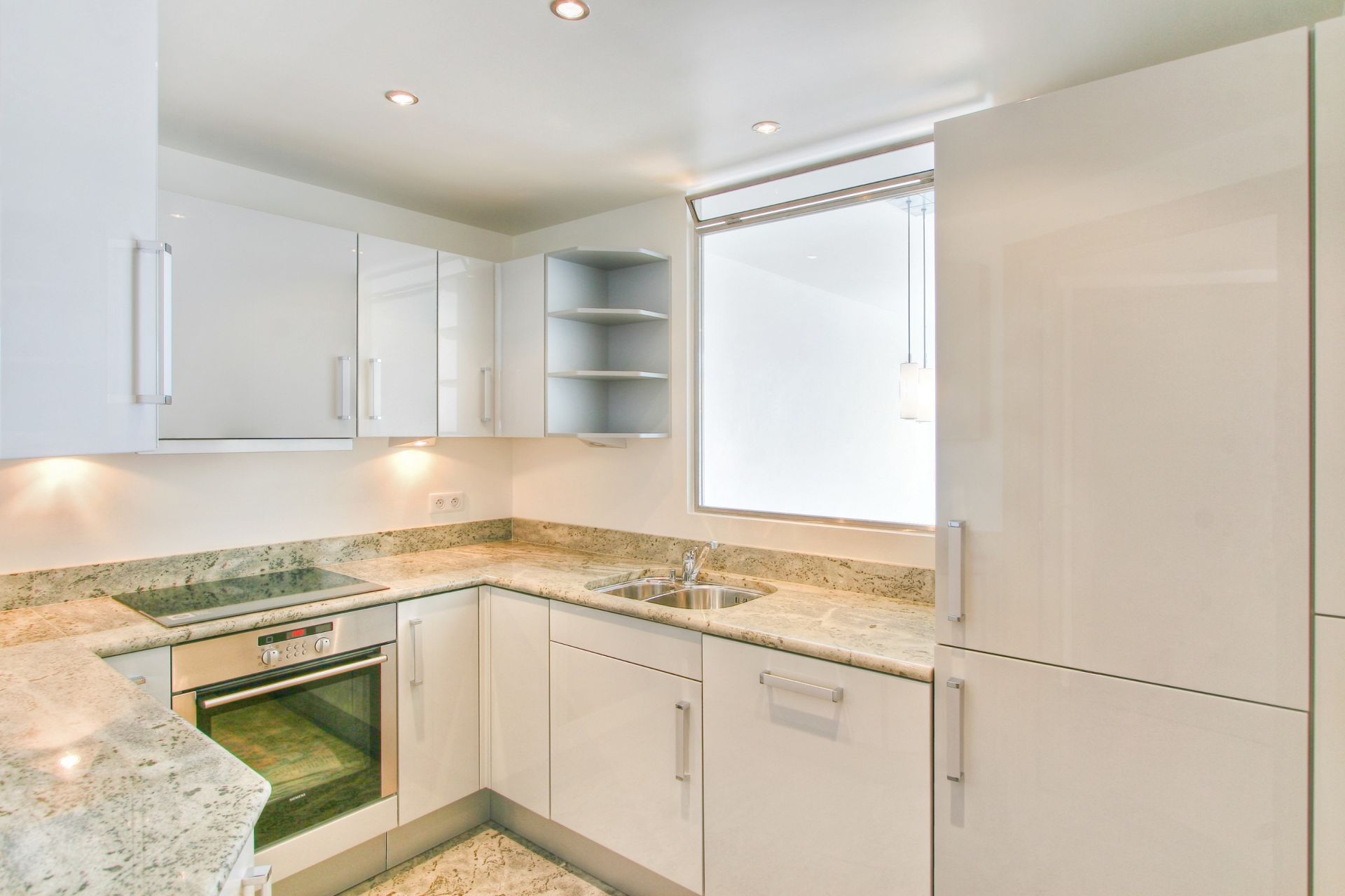 appartement 2 Pièces en vente sur MONACO (98000)