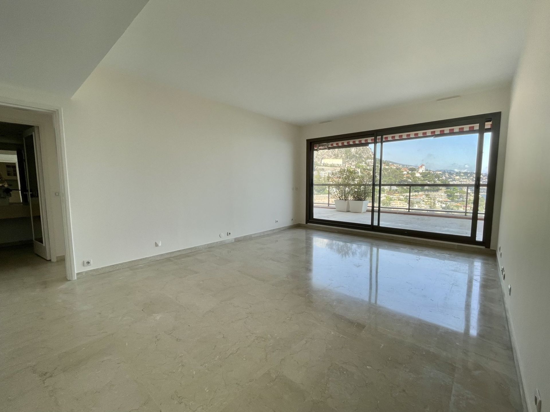 appartamento 2 Camere in affitto su MONACO (98000)