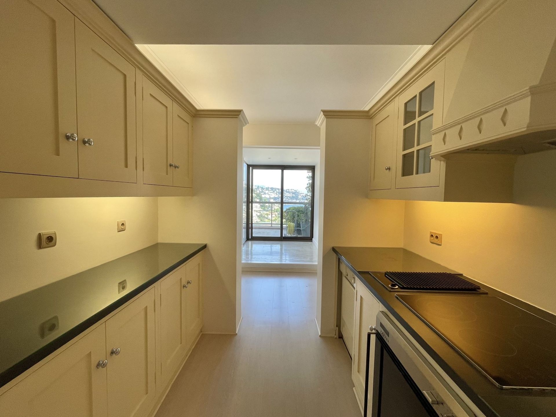 appartamento 2 Camere in affitto su MONACO (98000)
