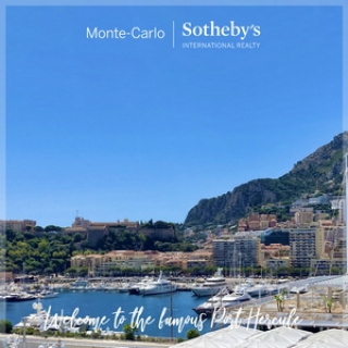 Bienvenue sur le célèbre Port Hercule de Monaco.